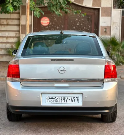 اوبل فيكترا 2004 - صورة 7