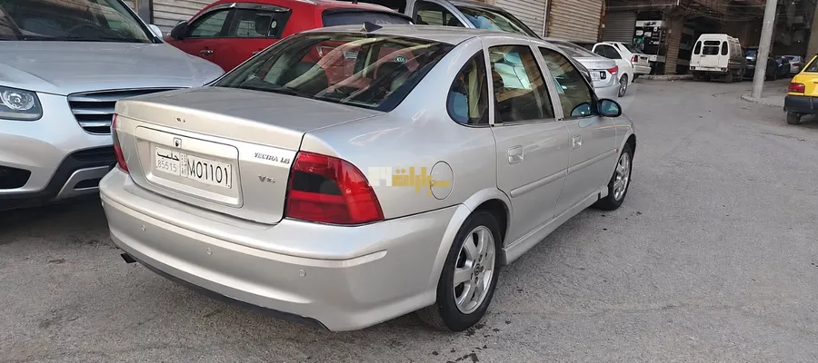 اوبل فيكترا 2002 - صورة 2