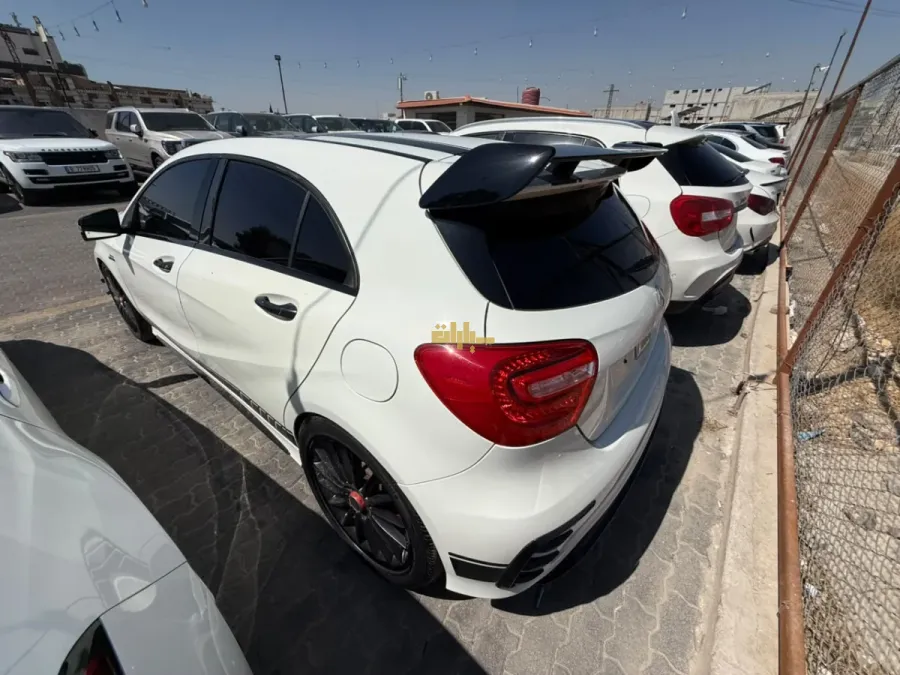 مرسيدس بنز الفئة A 2014 - صورة 4