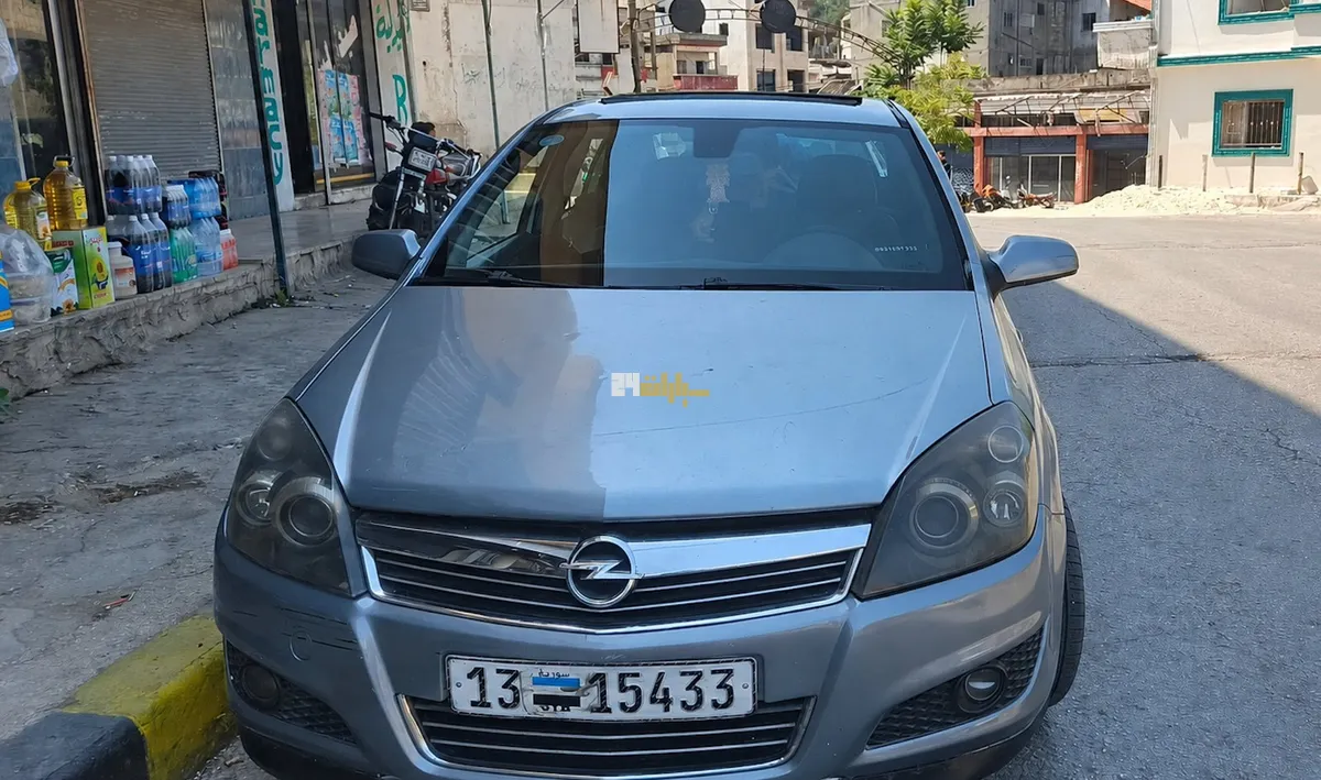 اوبل أسترا 2008