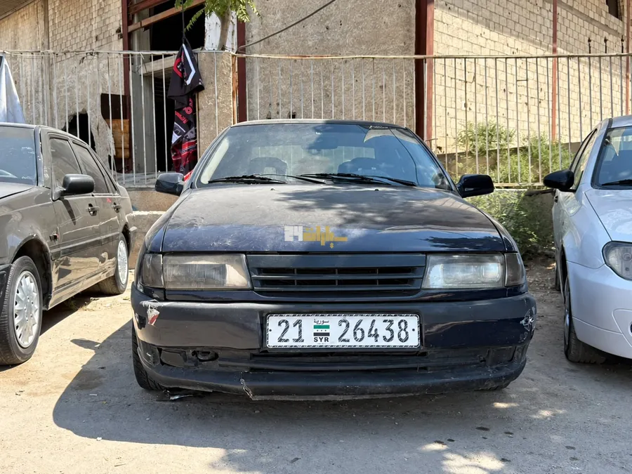 اوبل فيكترا 1994 - صورة 3
