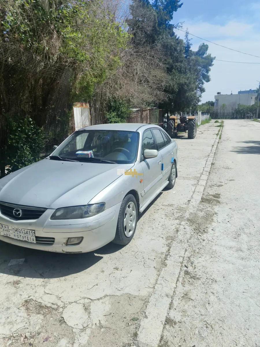 مازدا 121 2001 - صورة 2