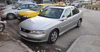 اوبل فيكترا 2002 - صورة 8