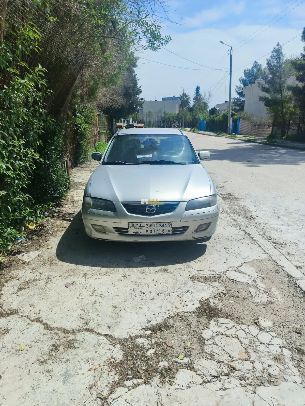 مازدا 121 2001