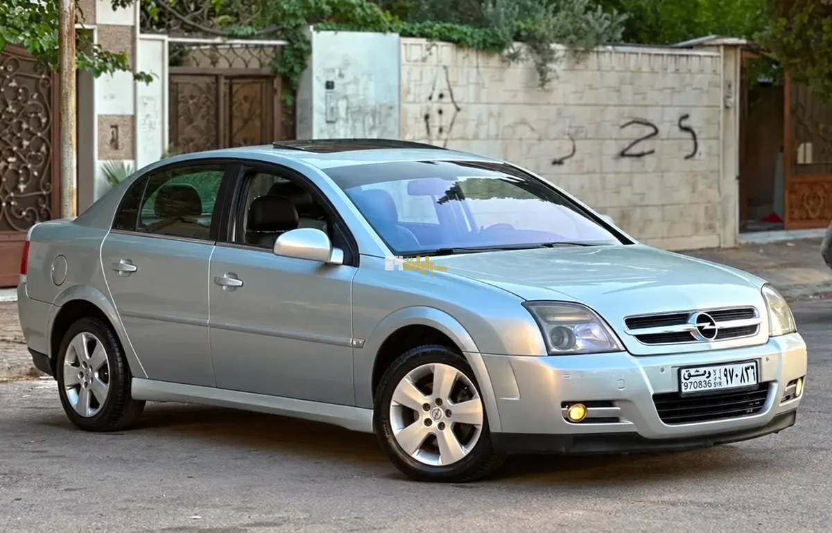 اوبل فيكترا 2004