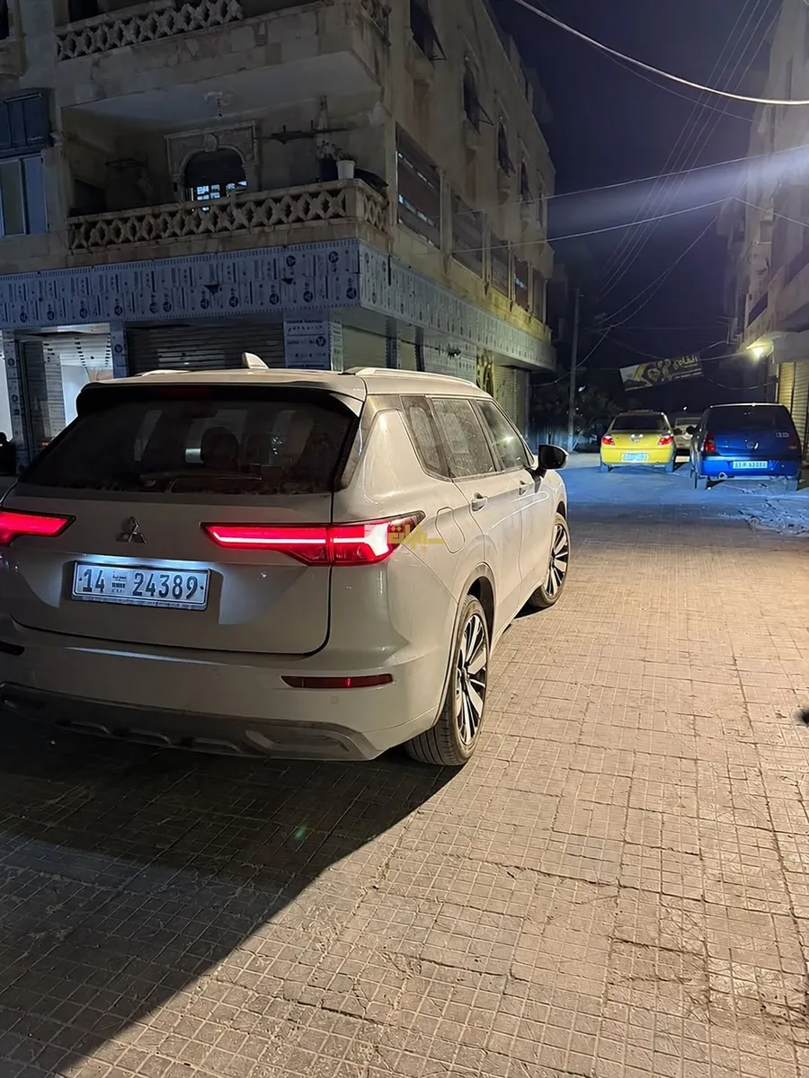 ميتسوبيشي أوتلاندر 2026 - صورة 3