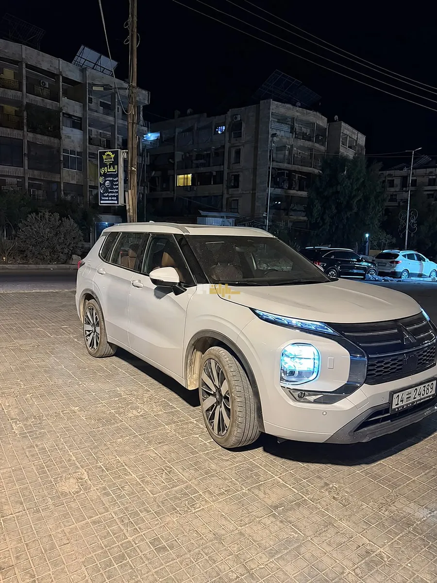 ميتسوبيشي أوتلاندر 2026 - صورة 2